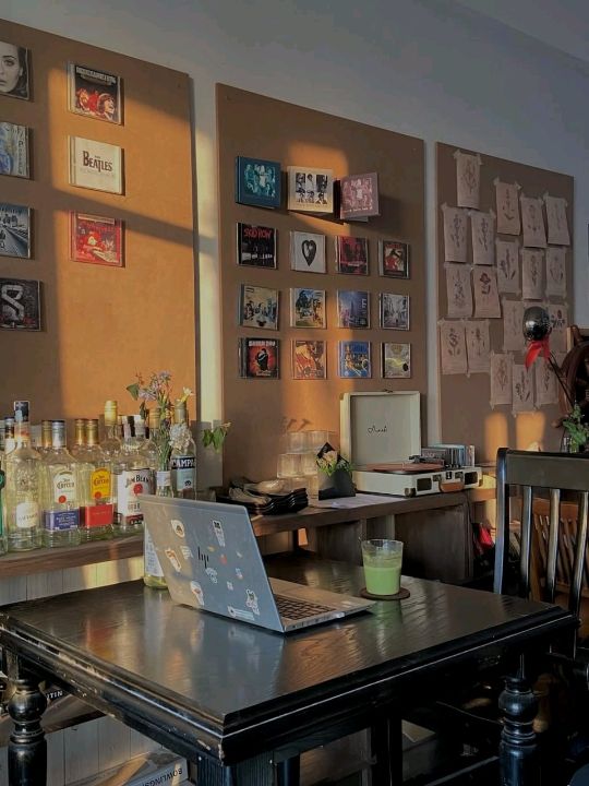 Another Line Coffee & Bar offers