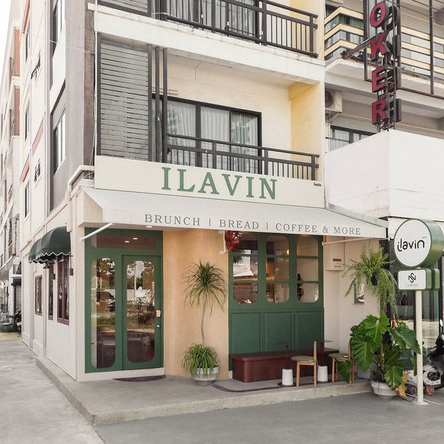 Ilavin Cafe คาเฟ่บรรยากาศอบอุ่นในซอยห้วยขวาง 