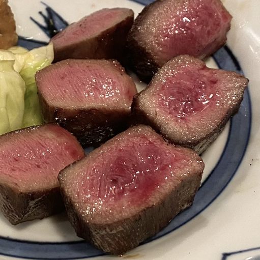 【東京/新橋🇯🇵】牛タンとクリスピー餃子 ひまわり