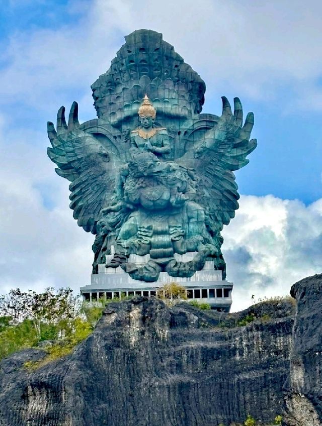 神鷹廣場文化公園