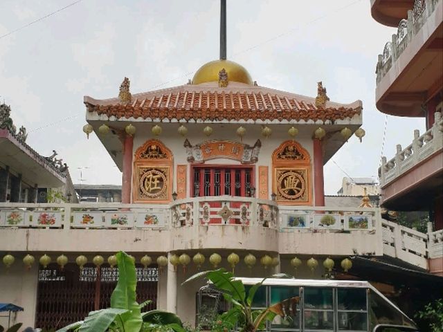 Discover Cultural Fusion at Wat Thawon Wararam in Hat Yai