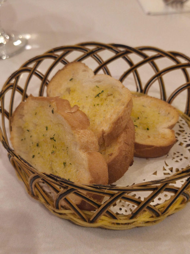 香港🇭🇰 九龍塘區續漸消失的懷舊西餐廳 🍴