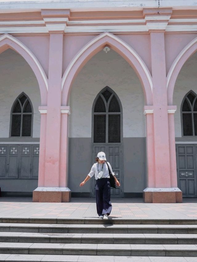 โบสถ์สีชมพู (Danang Cathedral) @เวียดนาม🇻🇳