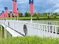 Ivory Bridge – A Walk into Elegance 