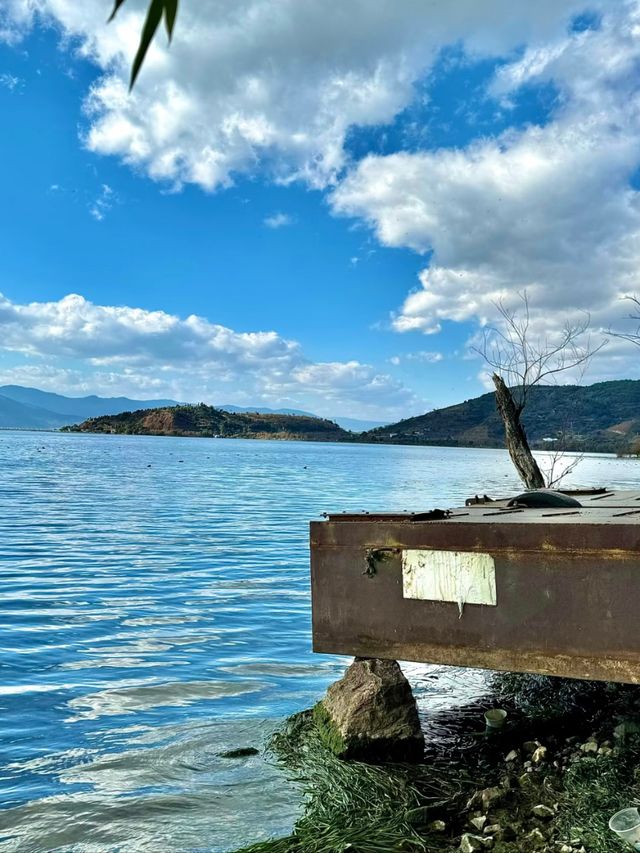 Escape to Erhai: Nature, Culture, and Calm