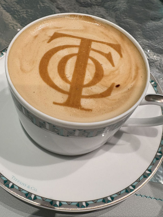 【東京🗼】🩵🩵日本初上陸!Tiffany Cafe🩵🩵 【東京🗼】🩵🩵日本初上陸!Tiffany Cafe🩵🩵