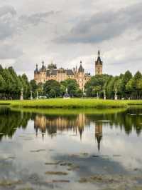 🏰 Schwerin Castle: A Fairytale on an Island