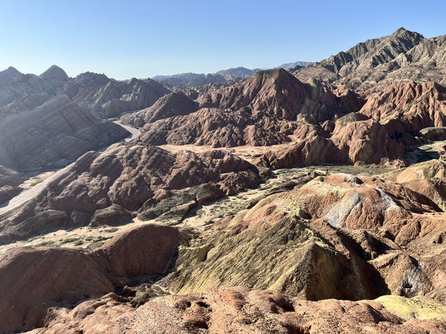  Detailed Guide to 七彩丹霞 – China’s Rainbow Mountains 🌈