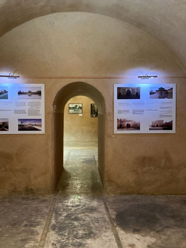 Badi Palace: A Marvel of Moroccan Architecture! 🏰