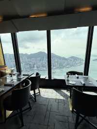 高空美景，法國菜浪漫滿屋