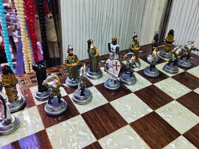 Chess Meets Art: Hidden Handcrafted Treasures in Süleymaniye ♟️🪙 Chess Meets Art: Hidden Handcrafted Treasures in Süleymaniye ♟️🪙