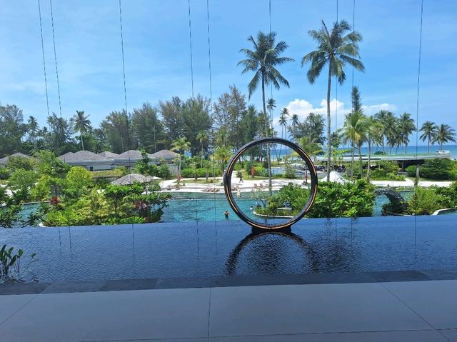 Poolside Paradise🌴