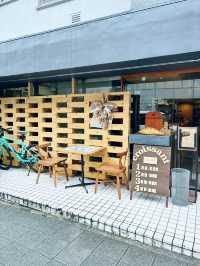 北野の坂の途中で香ばしい香りに誘われて🥐✨