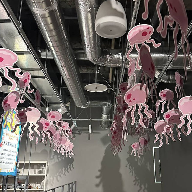 【北海道/札幌🇯🇵】都市の真ん中に現れた、夜まで楽しめるアート🐟 AOAO SAPPORO