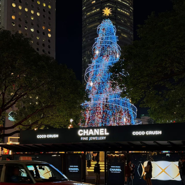 【香港冬日仙境來襲!「繽紛冬日巡禮」夢幻聖誕打卡、維港煙火全攻略】🎄✨ 【香港冬日仙境來襲!「繽紛冬日巡禮」夢幻聖誕打卡、維港煙火全攻略】🎄✨