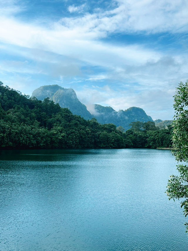 “Tasik Biru Geopark Wonder: Limestone Peaks & Crystal Waters” “Tasik Biru Geopark Wonder: Limestone Peaks & Crystal Waters”