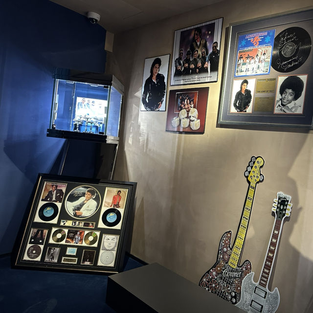 九龍尖沙咀冠玲瓏鑽石藝術博物館