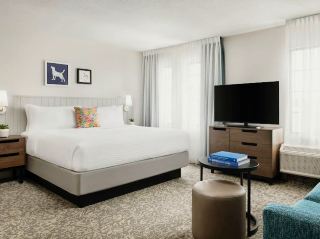Suites of Spirit, Global Cheers