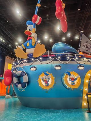 Macau Family Hotspot | Studio City Donald Duck Fan Pilgrimage, Free Admission for Endless Fun!