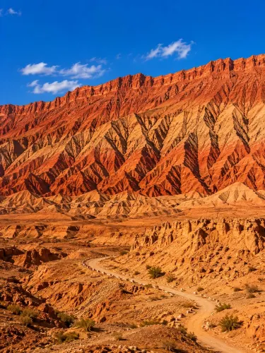 Paket Wisata Xinjiang 11 Hari dari Jakarta 9 Perbukitan memerah Gunung Api Flaming Turpan