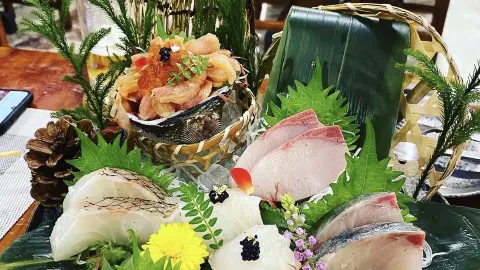 Jyounetsu Sushi . — traveler post in Uruma