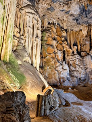 Cango Caves, South Africa 

極限洞穴探險