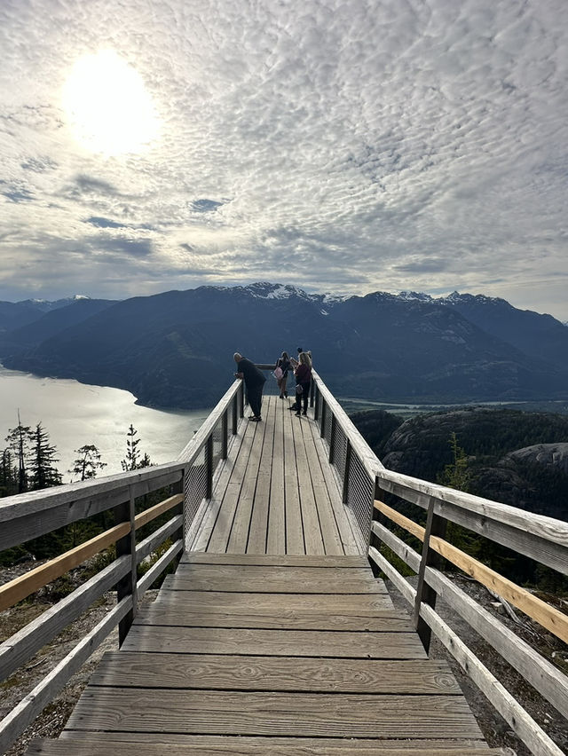 sea to sky gondola hike!! 