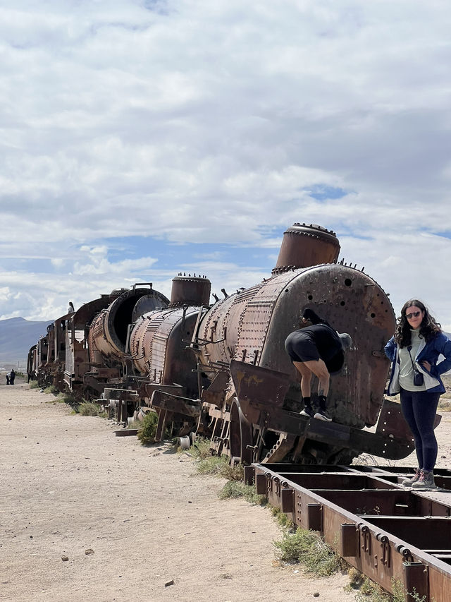 Visiting Train Cemetery in Uyuni 🇧🇴