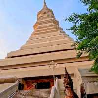 Photo spot for the Big Buddha at Paknam Temple (Phra Buddha Dhammakaya Thep Mongkol)
