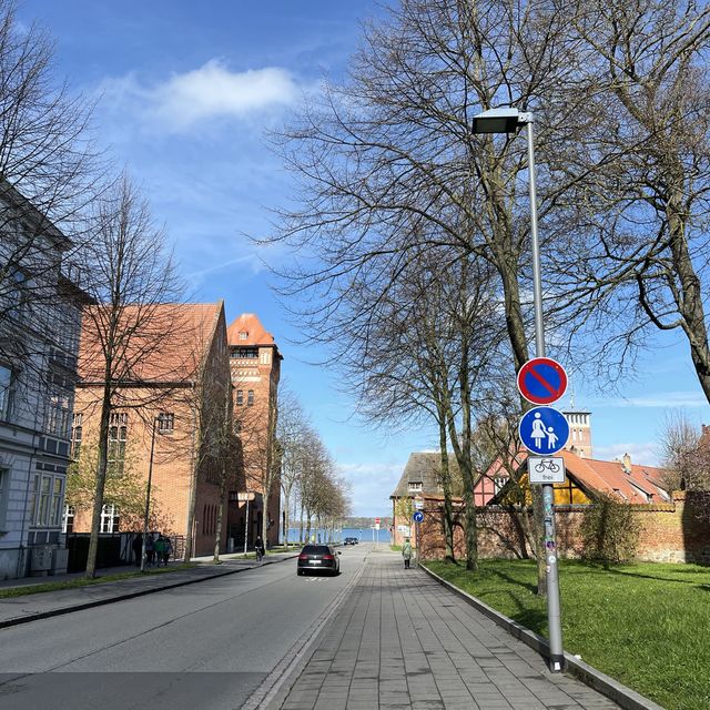 Kniepertor … Old city gate of Stralsund 