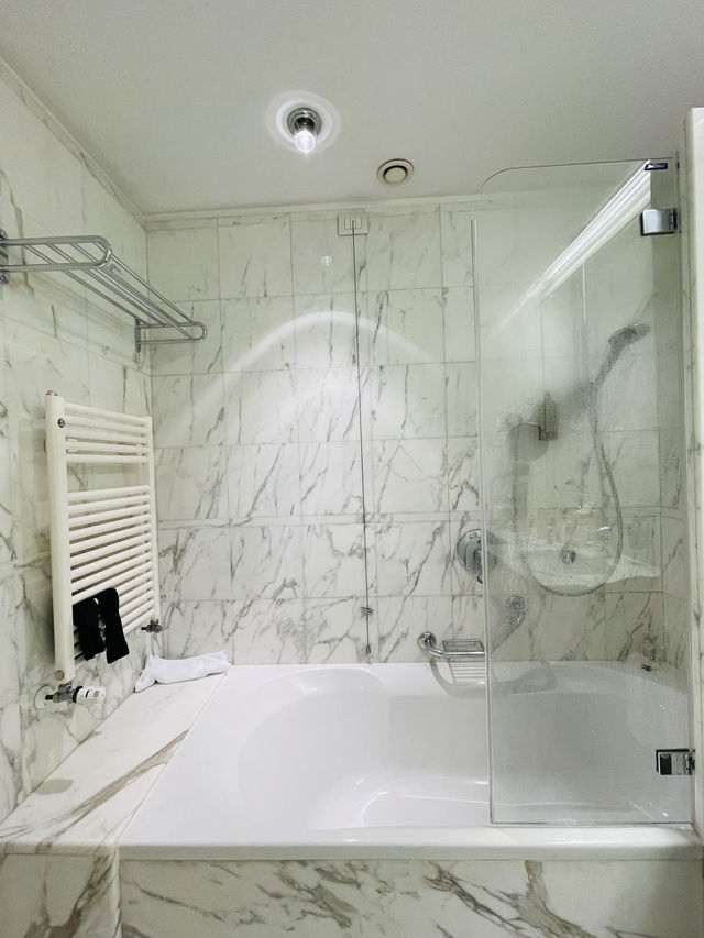 An artistic hotel - Hotel Greif 4 Star Hotel in Bolzano