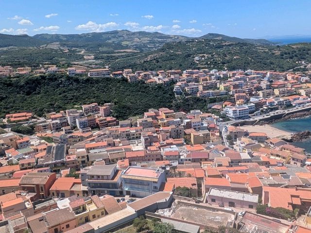 Walking to Castelsardo while avoiding the main road.