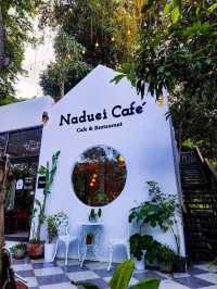 🌿✨ Naduei Café & Restaurant - คาเฟ่เล็กๆ 
