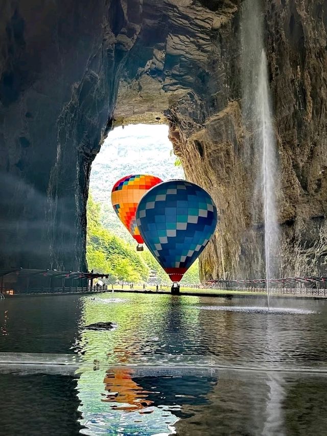 ⛰️ Wanfenglin Scenic Area – The Sea of Ten Thousand Peaks in Guizhou