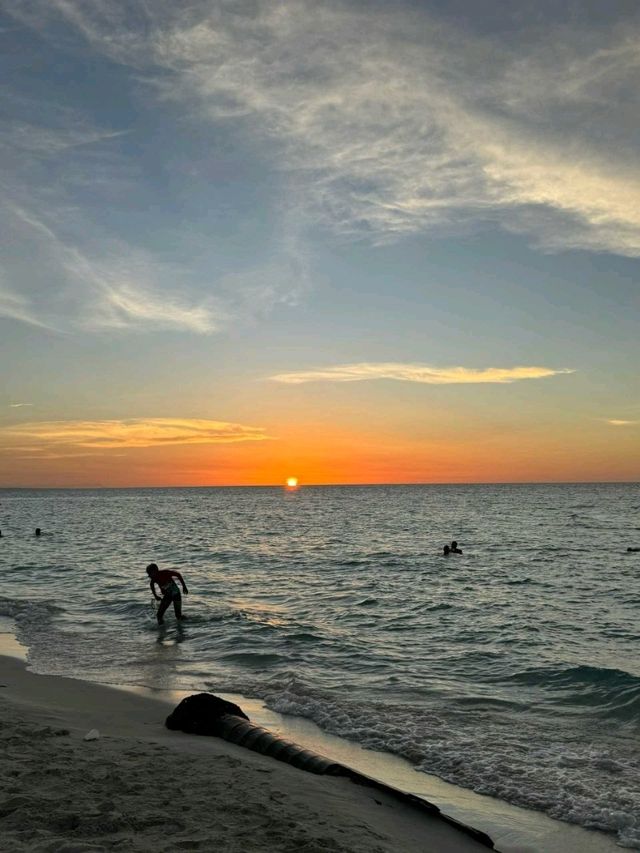 🏝️ Cuba’s Caribbean Magic: From Coral Reefs to Classic Streets 🇨🇺✨