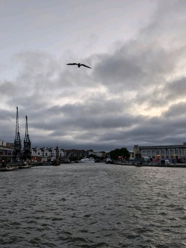 Bristol Halloween: Spooktacular Shenanigans! 👻 Bristol Halloween: Spooktacular Shenanigans! 👻