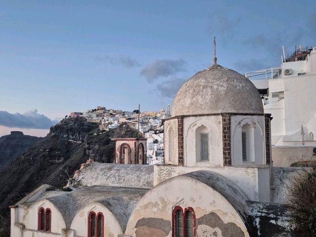 💙🌴 Santorini on a Budget: How to Enjoy the Island Without Overspending
