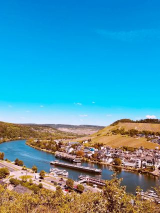 Where the River Paints Poetry: The Beauty of the Mosel over Traben-Trarbach 🇩🇪