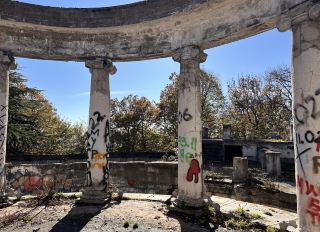 The Abandoned Restaurant on Mount Akhun, Sochi - Beautiful Ruin or Cursed Place?