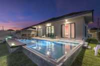 Pattaya's new homestay OneSeasonPoolVilla, a seasonal pool villa.