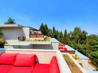 Nepal's top luxury resort, stunning scenery.