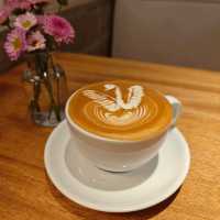 Warm Culinary Haven at Mama Kelly