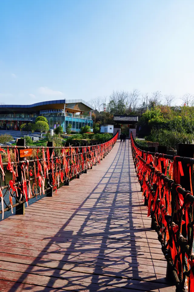 Chengdu Spring Outing Spots, One-Hour Drive from Chengdu for a Day Trip