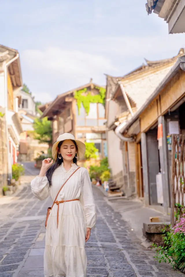 Spring Trip to Yunnan | One-Day Walking Tour Guide in Heshun Ancient Town