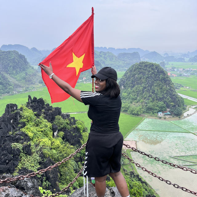 Hang Mua Cave must visit destination when you in Ninh Binh (Vietnam)