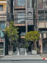 曼谷｜你見過「夾縫求生」的咖啡店嗎？
