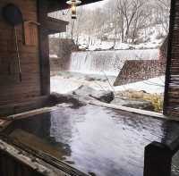 Have you ever experienced such a hot spring? Nyuto Onsen Village is a must-visit!