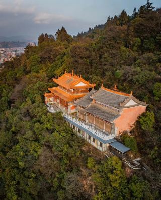 One Hour from Kunming: Your Date with an Ancient City