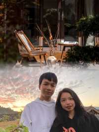 為了這家侘寂風酒店，我們倆趁著週末專程去了趟麗江