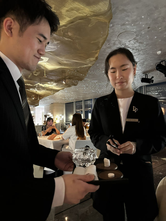 A Sky-High Cozy Dinner at The Grand Hyatt Shanghai! 🌃🍽️